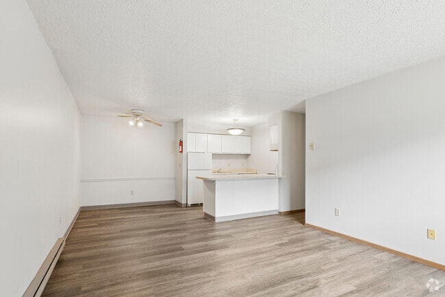 2BR, 1BA - 950SF - Living Room
