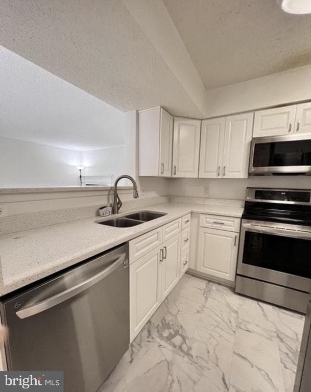 Photo - 1541 Lincoln Way Unidad 204