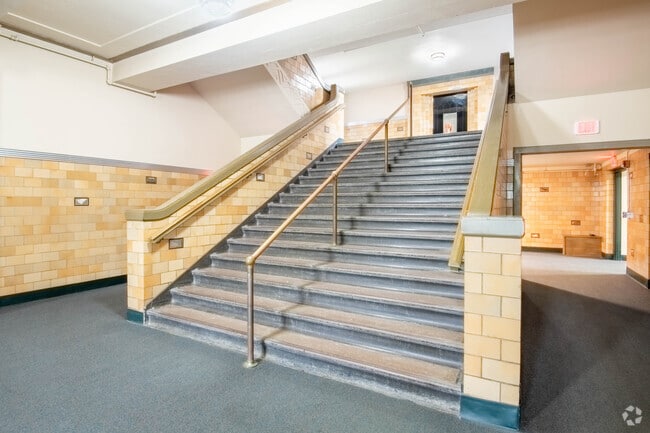 Photo - East High Apartments