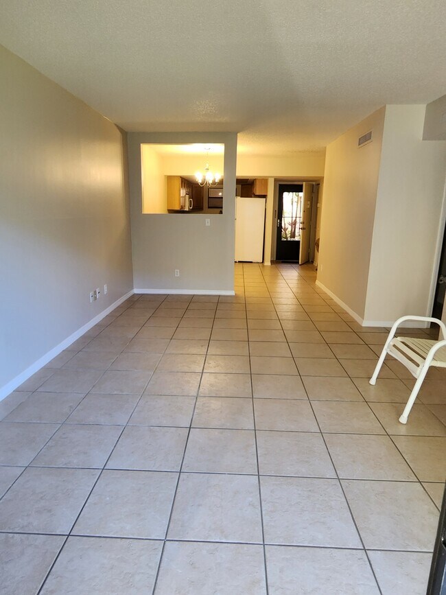 Photo - 12491 McGregor Blvd Unidad 4