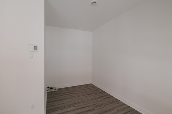 Photo - 6600 Av. de Darlington Unit 105