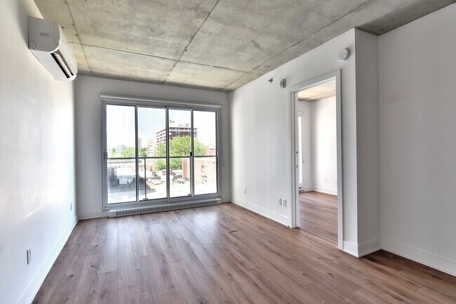 Photo - Neuf Cents Apartments for rent