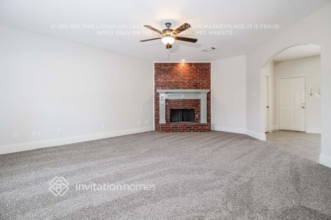 Photo - 3933 Pinetree Dr