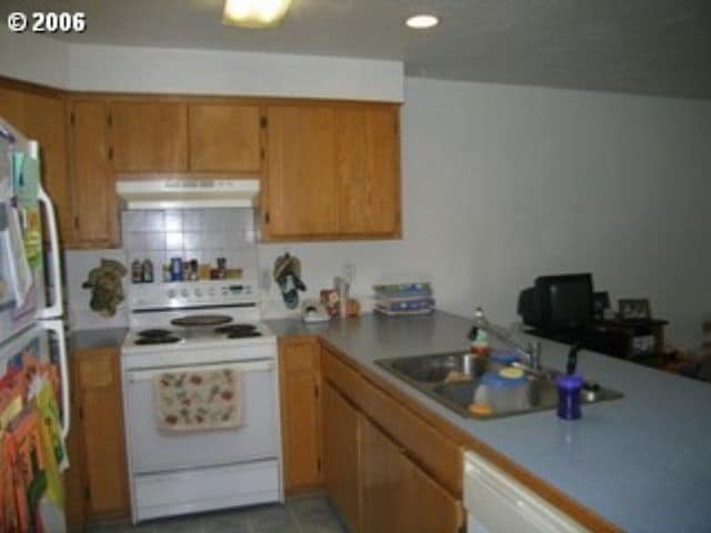 Photo - Newer 3 bedroom, 1 1/2 bath duplex