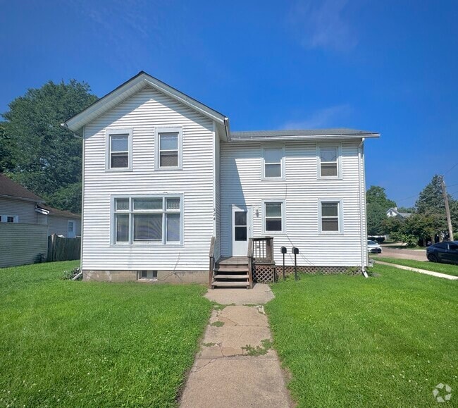 Building Photo - 324 N Union St Rental