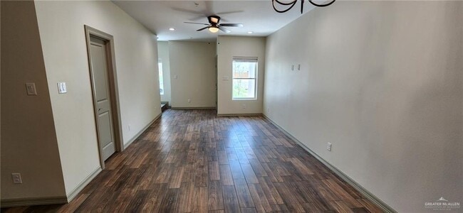 Photo - 21 West Dr Unit 1