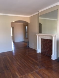 Livingroom view to Office