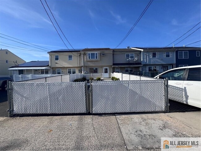 Photo - 33 Mercer St