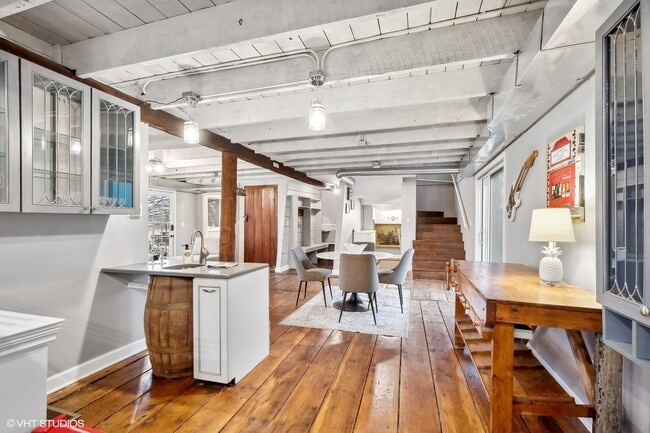 Photo - 2404 Ridge Ave