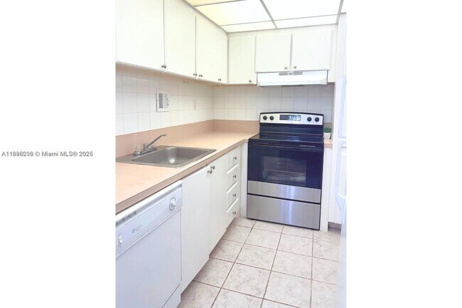 Photo - 1200 West Ave Unidad 408