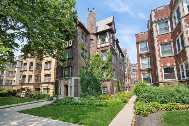 Building Photo - 1356 W Greenleaf Ave Unit 3 Rental