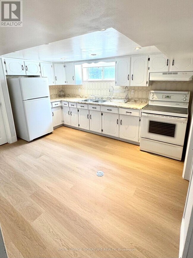 Photo - 36 Ashmore Ave