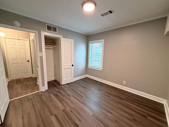 Photo - Cozy 3 Bedroom Home Ready for Move In!!