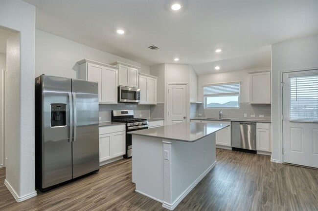 Photo - 205 Arnage Dr