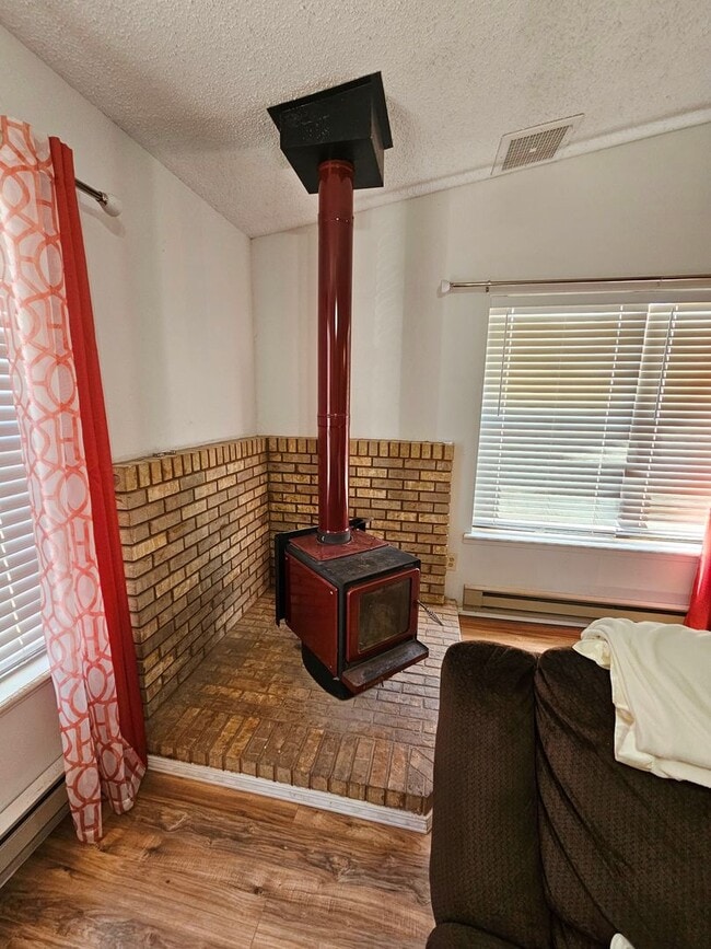 Photo - 3 Bedroom/2 Bath Home with a 2-Car Garage