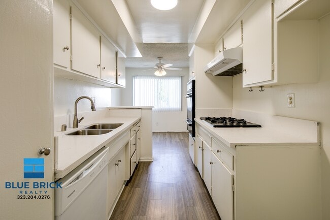 Photo - 17834 Burbank Blvd Unit 115