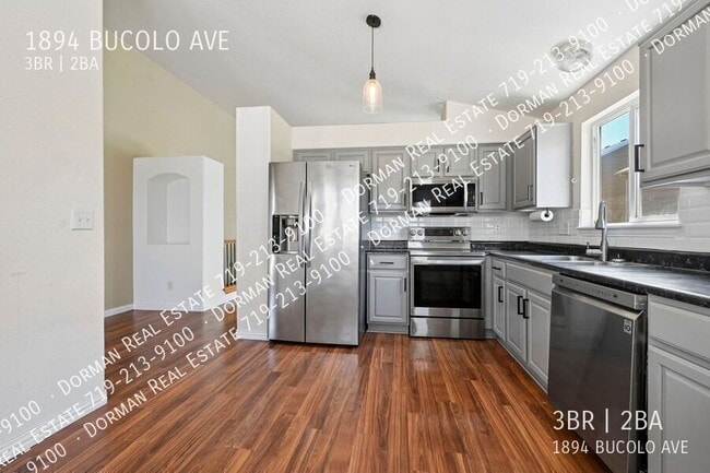 Photo - 1894 Bucolo Ave