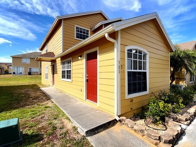 Building Photo - 501 Coconut Palm Way