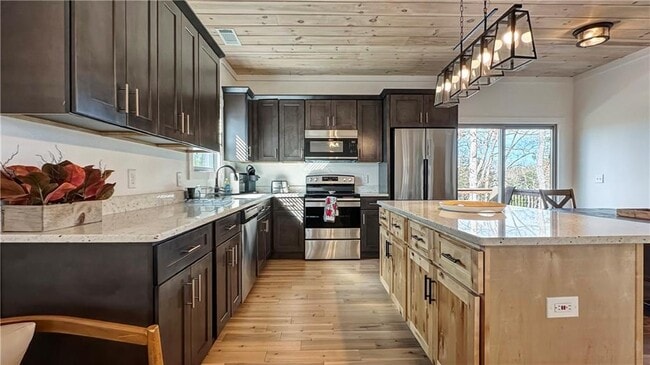 360 Prince Dr