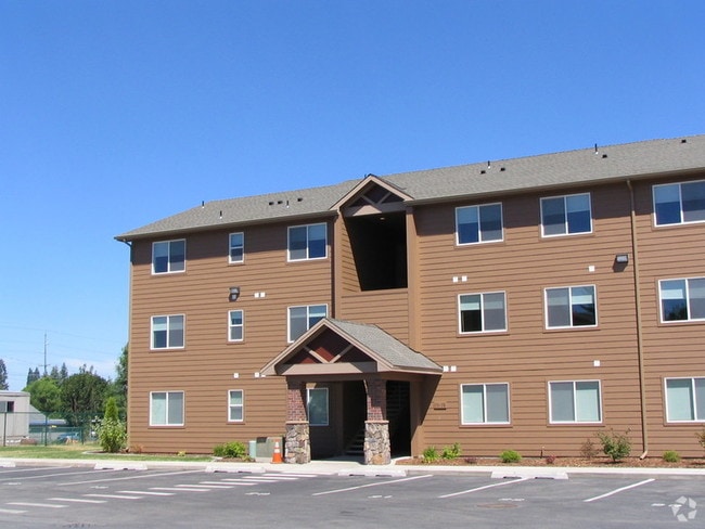 Photo - Twin Pines Apartments