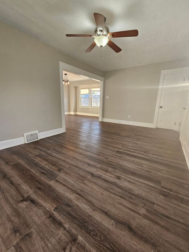 Photo - 4908 Eichorn Ave Unit 4908 Eichorn Ave UP