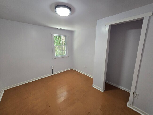 Photo - 2009 Bain Dr