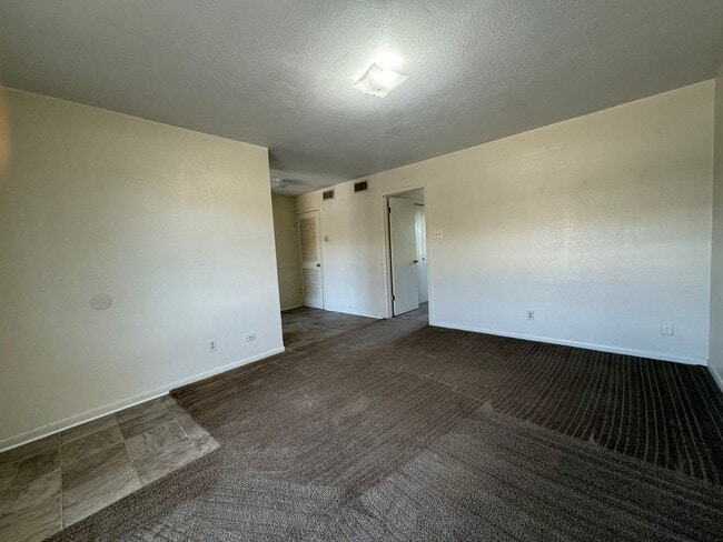 Photo - 224 Hold St Unidad Apt 08