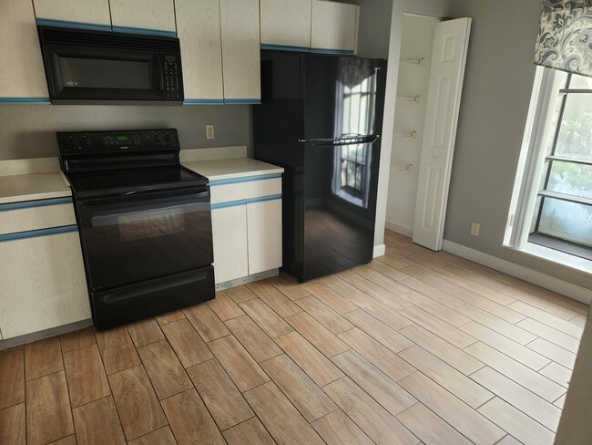Photo - 3345 Lucerne Park Dr Unit 3345