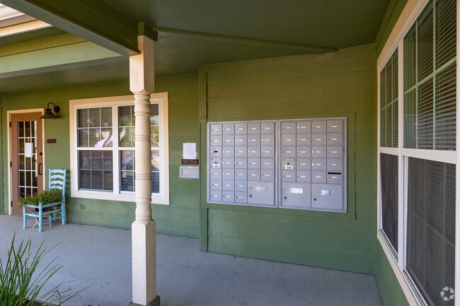 Mail Center