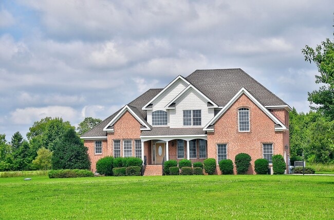 Photo - BEAUTIFUL HOME FOR RENT SOUTH CHESAPEAKE!