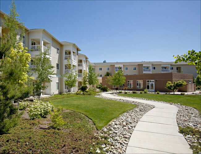 Patriots Landing Independent/Assisted Living