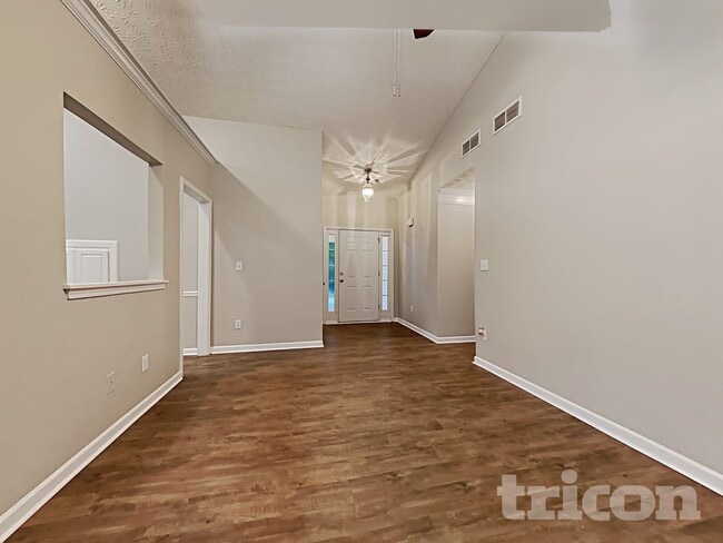Photo - 35 Crooked Creek Dr