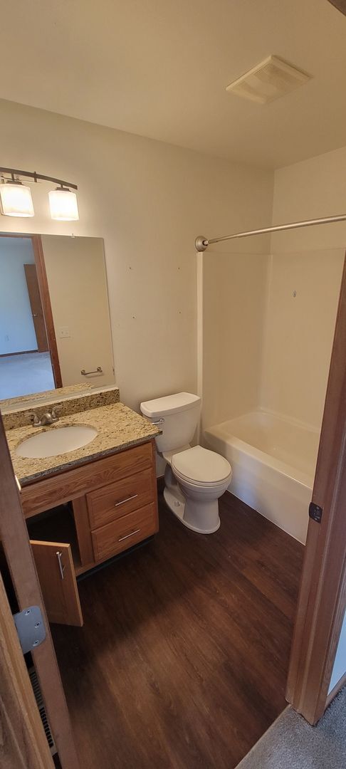 Photo - 219-219 Talon Pl Unit 213