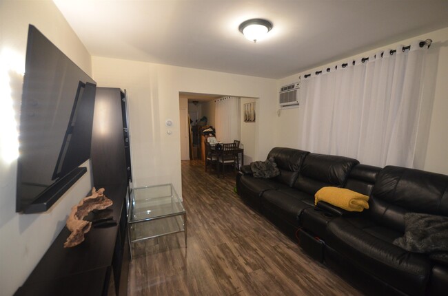 Photo - 340 Broadway Apartment Unit 1R