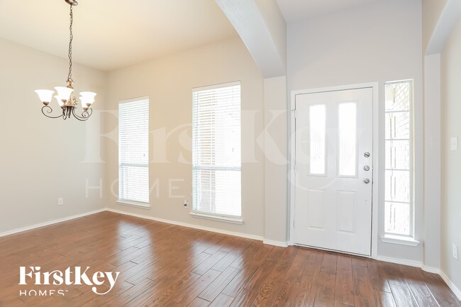 Photo - 5033 Charisma Dr