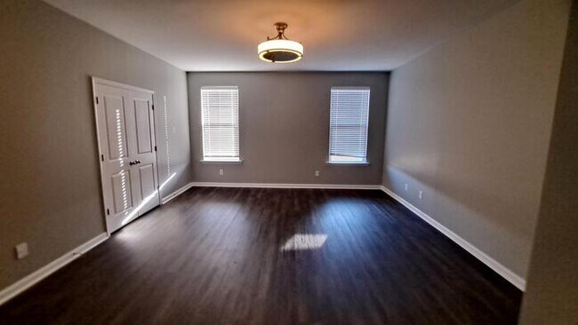 107 Westbourne Wy