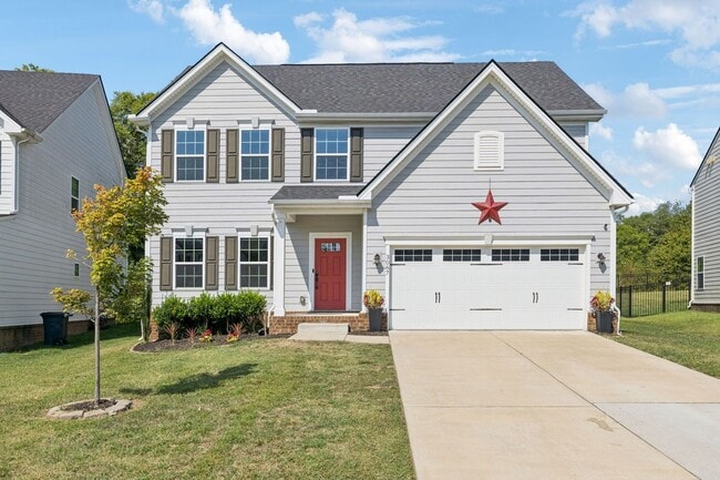 Building Photo - 5BR/3.5BA home offers stylish and function...