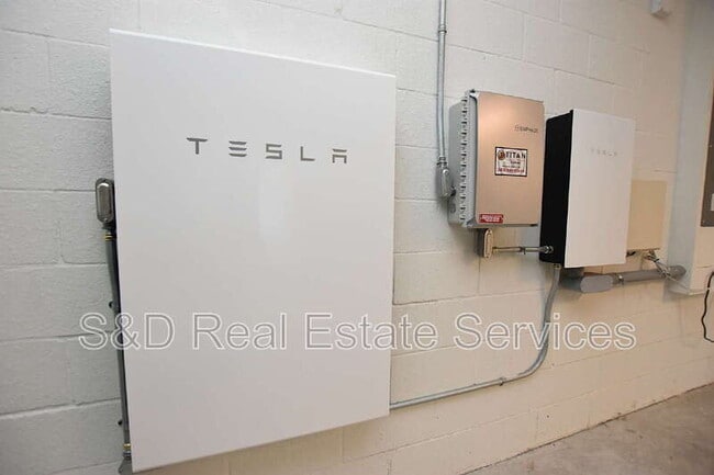 Photo - 1249 Pintail Pl