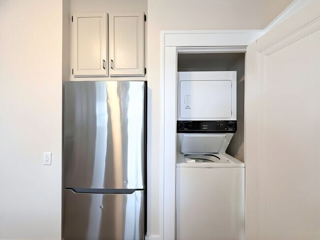 Photo - 47 Superior St