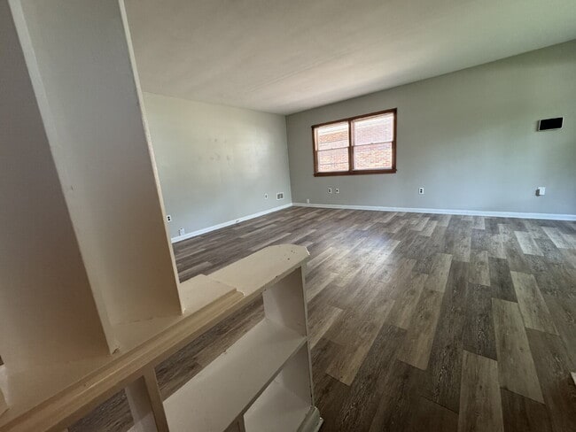 Photo - 1729 W Iles Ave