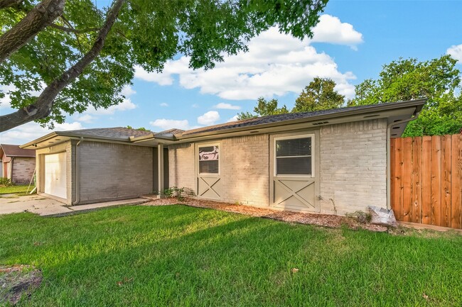 Photo - 7338 Cornwall Bridge Ln