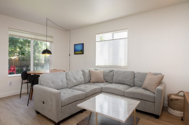 Photo - 1310 Mitchell St Unit A