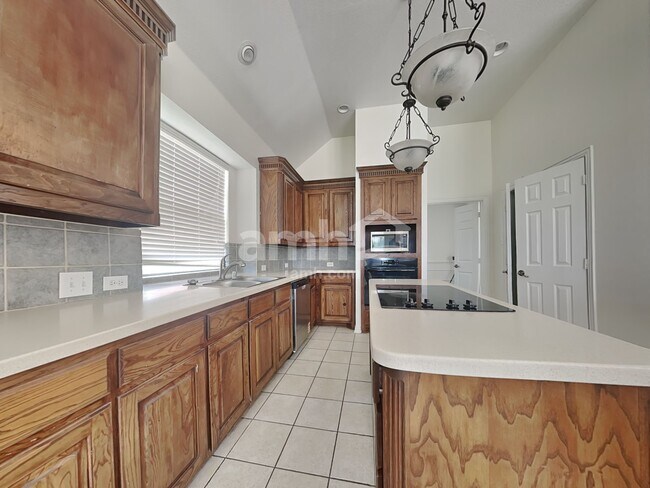 Photo - 4456 Young Dr