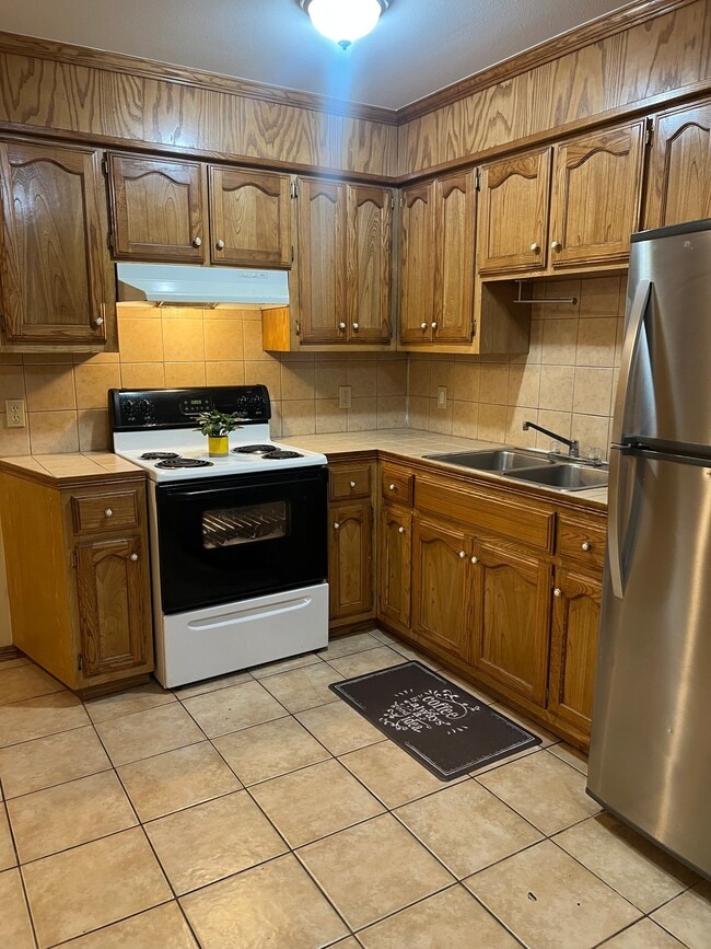 Photo - 618 San Antonio Ave Unit Apt 1