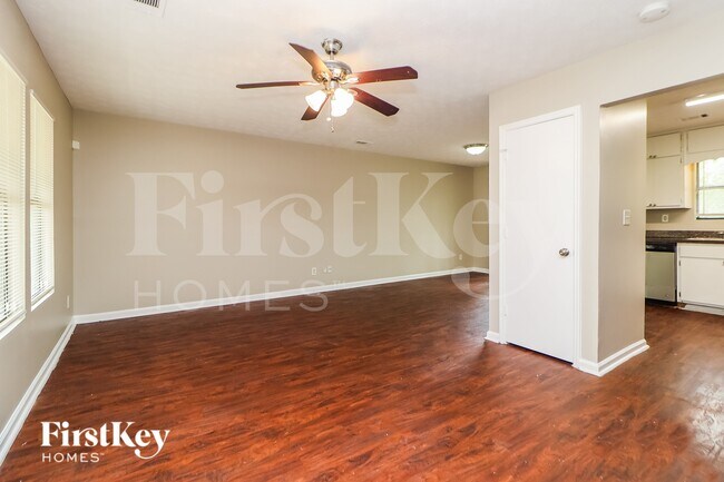 Photo - 3346 Clevemont Way