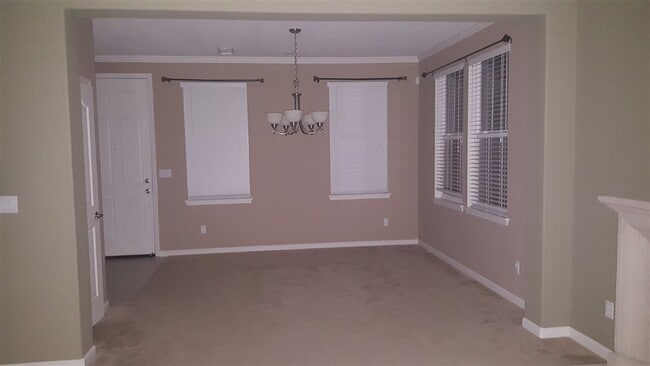 Photo - 165 W Santa Barbara Way