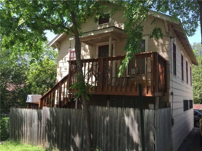Photo - 2831 Pearl St Townhome