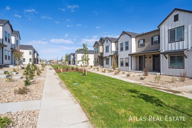 Building Photo - 638 Homestead Ave Unit 13-638