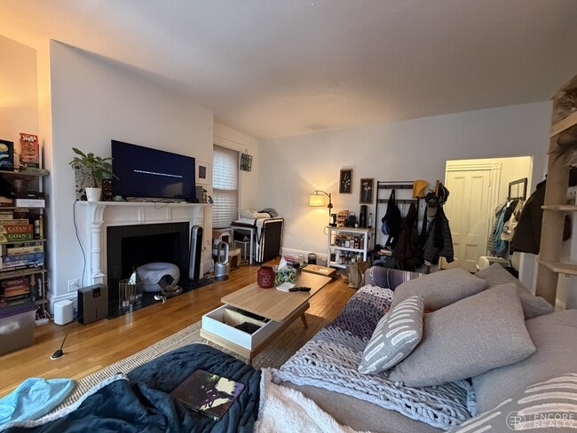 Photo - 16 Davis Ave Unidad 4