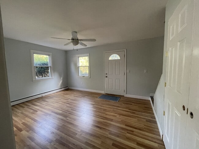 26 Gurley Rd Unit 26 Gurley